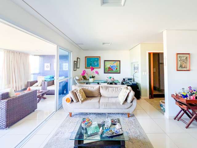 Apartamento em Patamares com 4 quartos e 3 suítes, 162m² à venda por R$ 1.600.000,00