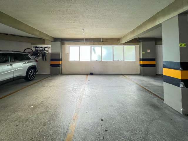 Apartamento em Patamares com 4 quartos e 3 suítes, 162m² à venda por R$ 1.600.000,00