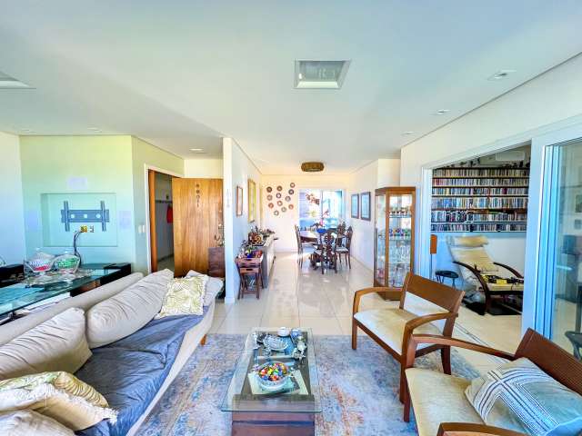 Apartamento em Patamares com 4 quartos e 3 suítes, 162m² à venda por R$ 1.600.000,00
