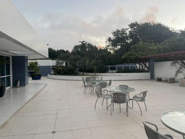Apartamento em Patamares com 4 quartos e 3 suítes, 162m² à venda por R$ 1.600.000,00