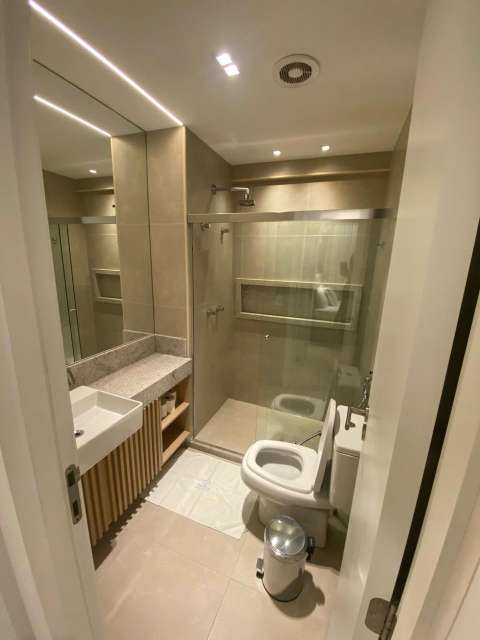 Apartamento na Ondina PORTEIRA FECHADA com 2 quartos e 1 suíte, 59m² à venda por R$ 1.430.000,00
