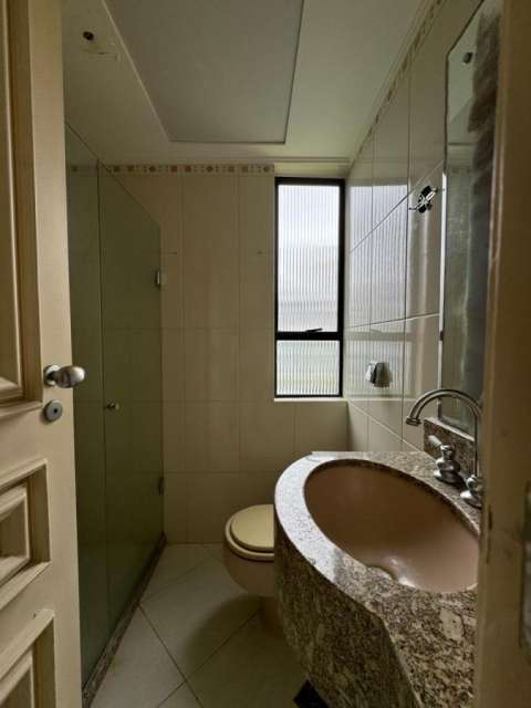 Apartamento na Graça com 4 quartos e 2 suítes, 198m² à venda por R$ 750.000,00