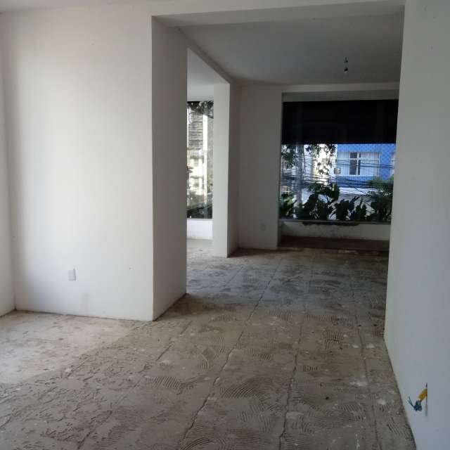 Loja com 60,00 m² para alugar por R$ 7.000,00 - Corredor da Vitória, Salvador/BA. 