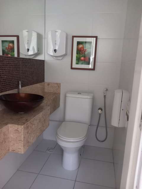 Sala PORTEIRA FECHADA na Garibaldi com 59m² à venda por R$ 370.000,00