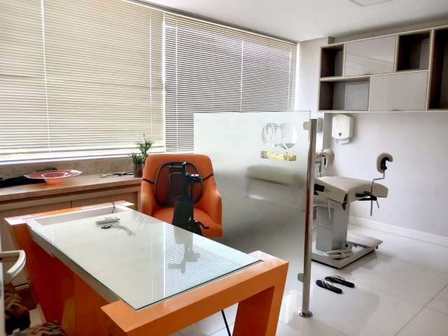 Sala PORTEIRA FECHADA na Garibaldi com 59m² à venda por R$ 370.000,00
