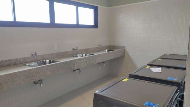 Apartamento na Boca do Rio PORTEIRA FECHADA com 2 quartos e 1 suíte, 36m² à venda por R$ 550.000,00