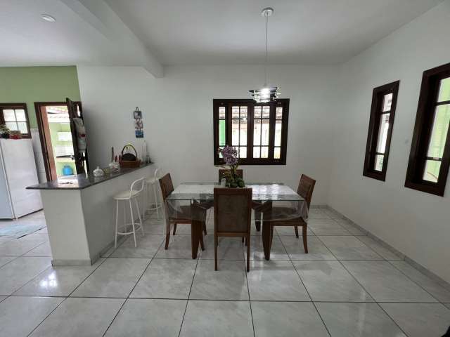 Casa na Barra do Jacuípe com 4 quartos e 1 suíte, 241m² à venda por R$ 950.000,00