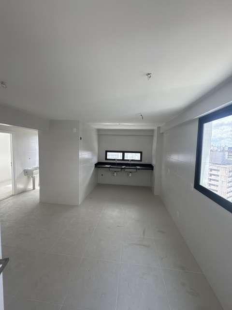Apartamento no Caminho das Árvores com 4 suítes, 212m² à venda por R$ 2.650.000,00
