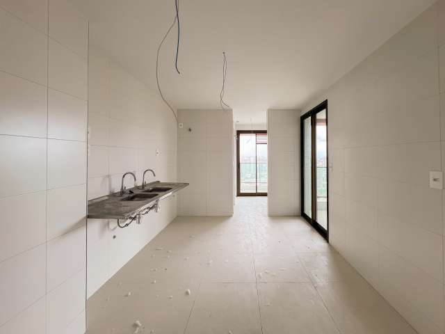 Apartamento no Caminho das Árvores com 4 suítes, 210m² à venda por R$ 3.300.000,00