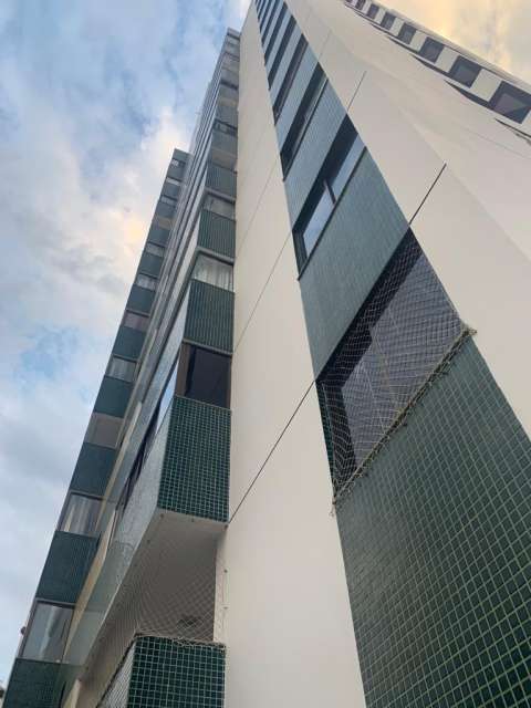 Apartamento na Pituba com 2 suítes, 75m² à venda por R$ 530.000,00