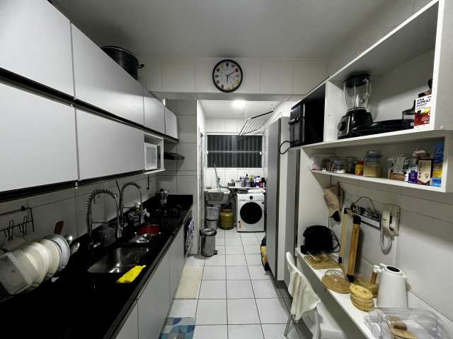 Apartamento no Acupe de Brotas com 2 quartos e 1 suíte, 90m² à venda por R$ 330.000,00