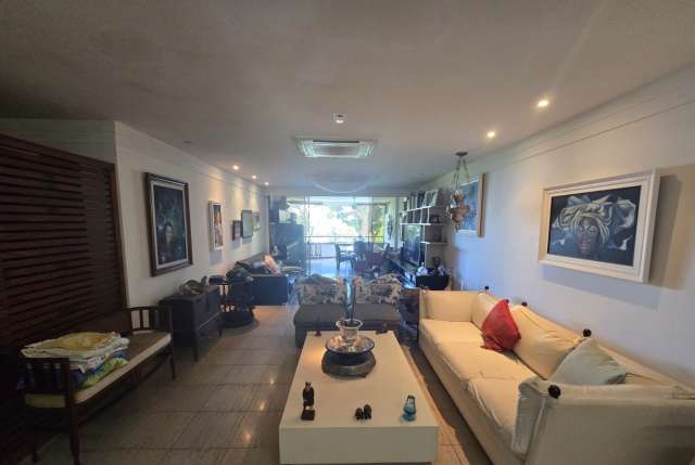 Apartamento na Barra com 2 suítes, 145m², 2 vagas de garagem, à venda por R$ 950.000,00