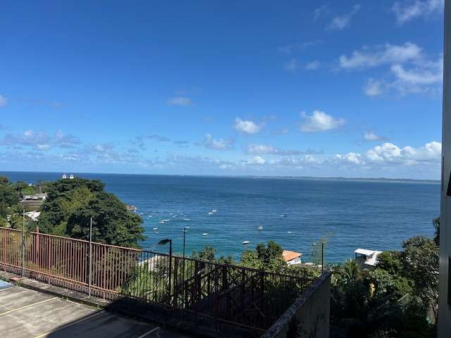 Apartamento na Barra com 2 suítes, 145m², 2 vagas de garagem, à venda por R$ 950.000,00