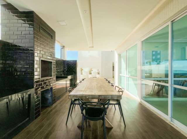 Apartamento no Rio Vermelho com 4 suítes, 288m² à venda por R$ 3.300.000,00