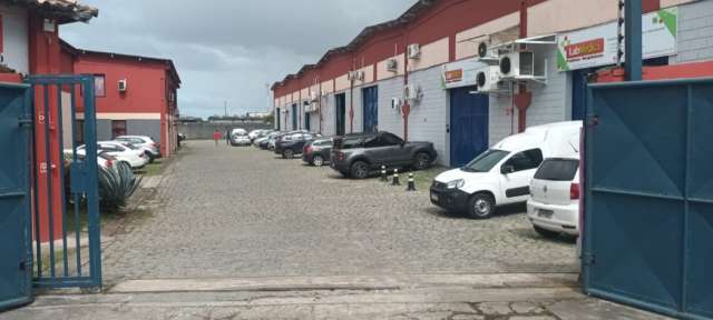 Galpões em Buraquinho com 2.110m² à venda por R$ 8.500.000,00