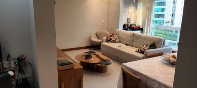 Apartamento no Alphaville I com 2 quartos e 1 suíte, 83m² à venda por R$ 1.030.000,00