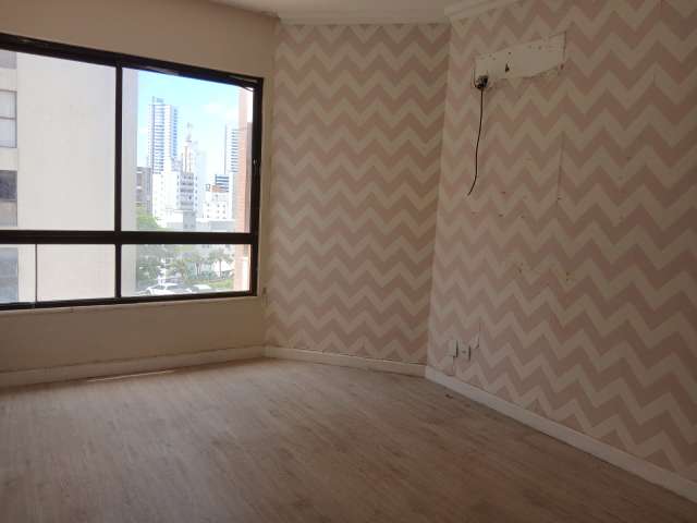 Apartamento no Jardim Apipema com 4 quartos sendo 2 suítes, 326m² à venda por R$ 1.500.000,00