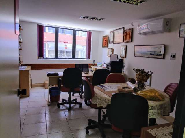 Loja na Barra com 75m² à venda por R$ 750.000,00
