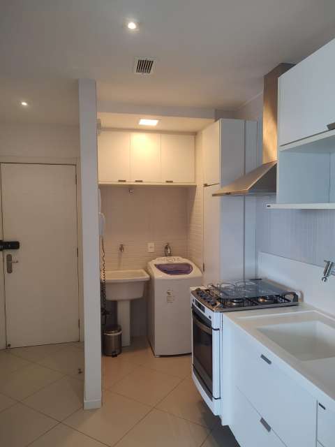 Apartamento no Caminho das Árvores com 1 quarto, 44m² à venda por R$ 600.000,00
