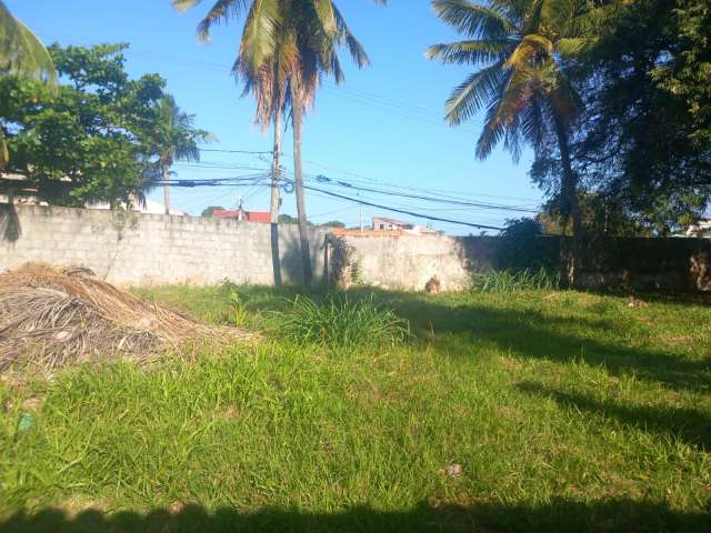 Terreno em Itapuã com 1.584m² à venda por R$ 2.500.000,00