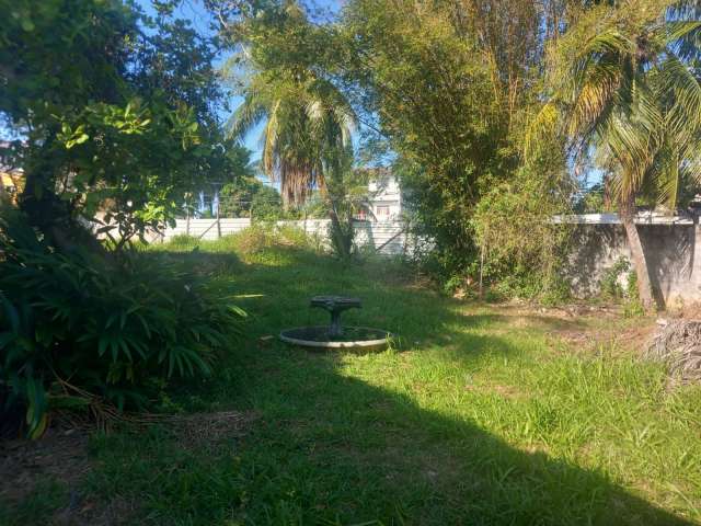 Terreno em Itapuã com 1.584m² à venda por R$ 2.500.000,00