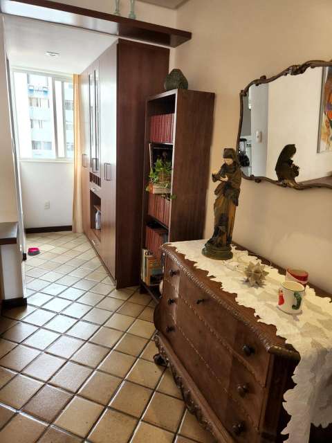 Apartamento no Candeal com 3 quartos e 1 suíte, 114m² à venda por R$ 610.000,00