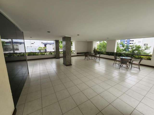 Apartamento no Candeal com 3 quartos e 1 suíte, 114m² à venda por R$ 610.000,00