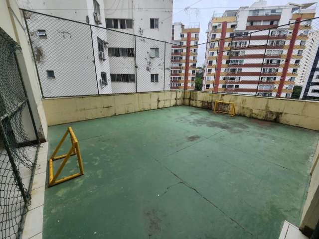Apartamento no Candeal com 3 quartos e 1 suíte, 114m² à venda por R$ 610.000,00
