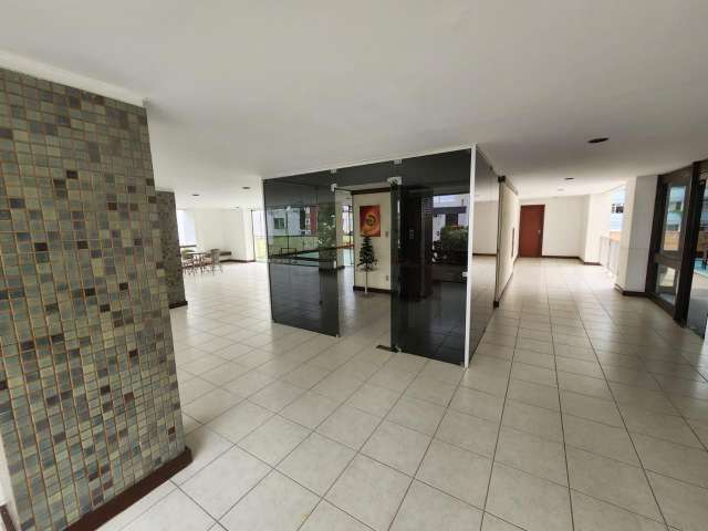 Apartamento no Candeal com 3 quartos e 1 suíte, 114m² à venda por R$ 610.000,00