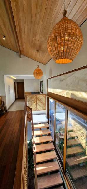 Casa em Praia do Forte com 5 quartos sendo 5 suítes, 387m² à venda por R$ 4.900.000,00