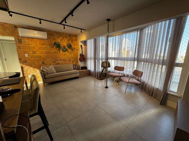 Apartamento no Rio Vermelho com 2 quartos e 1 suíte, 87m² à venda por R$ 515.000,00