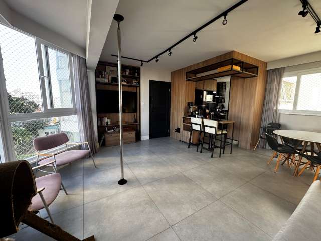Apartamento no Rio Vermelho com 2 quartos e 1 suíte, 87m² à venda por R$ 515.000,00