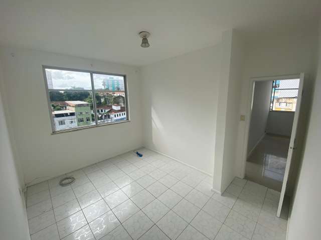 Apartamento na Dois de Julho com 2 quartos, 45m² à venda por R$ 340.000,00