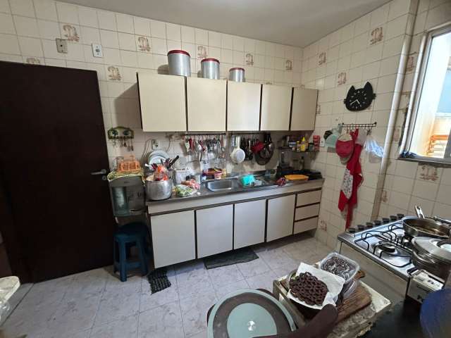 Apartamento na Pituba com 3 quartos e 1 suíte, 149m² à venda por R$ 550.000,00