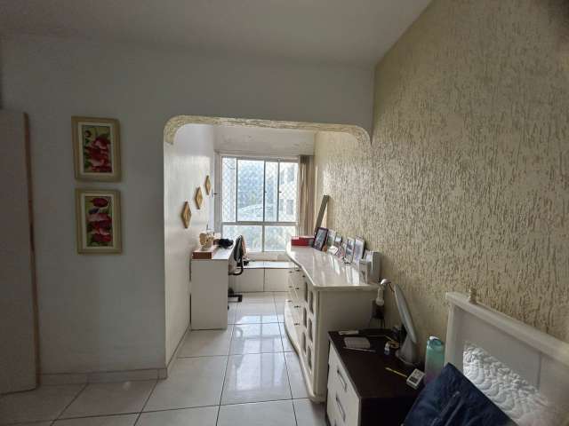 Apartamento na Pituba com 3 quartos e 1 suíte, 149m² à venda por R$ 550.000,00