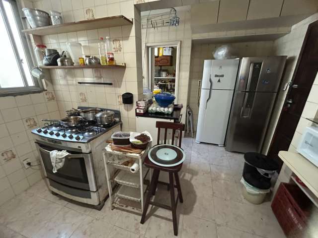 Apartamento na Pituba com 3 quartos e 1 suíte, 149m² à venda por R$ 550.000,00