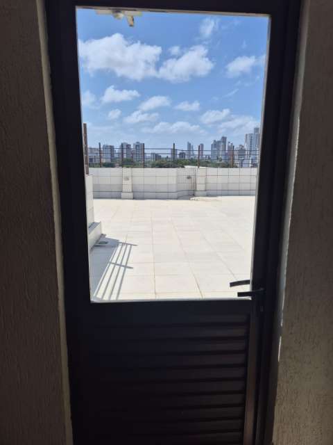 Apartamento na Pituba com 2 quartos, 61m² à venda por R$ 680.000,00