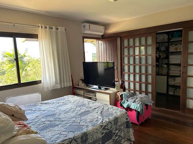 Casa no Candeal com 3 quartos e 3 suítes, 363,00 m² à venda por R$ 2.600.000,00 - Salvador/Ba