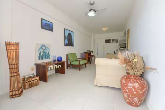 Apartamento no Rio Vermelho com 1 suíte, 61m² à venda por R$ 650.000,00