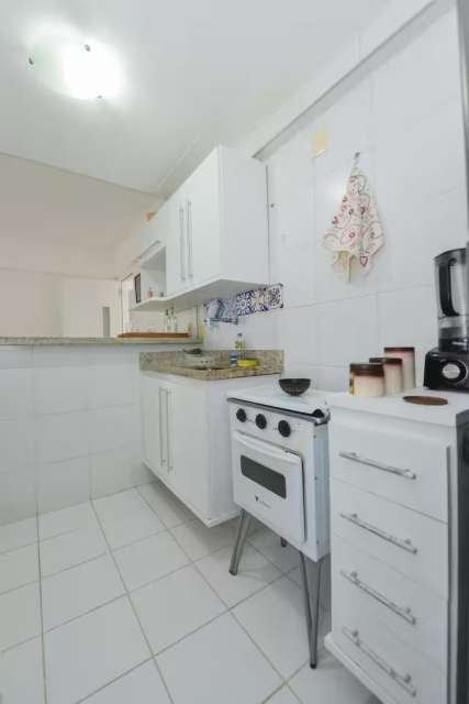 Apartamento no Rio Vermelho com 1 suíte, 61m² à venda por R$ 650.000,00