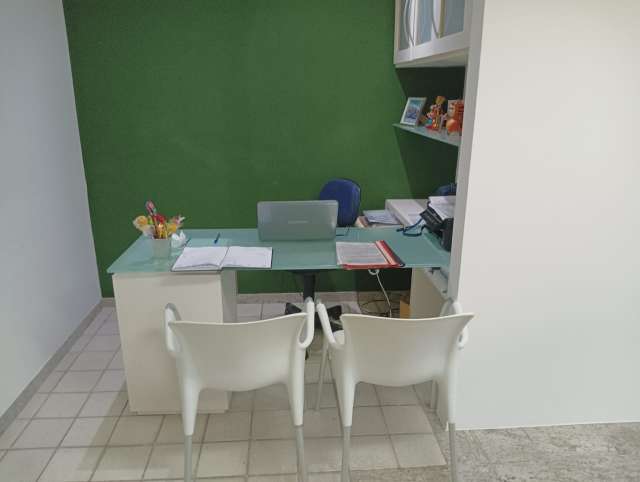 Sala no Centro Médico, Rio Vermelho com 38,33 m² à venda por R$ 170.000,00 - Salvador/Ba