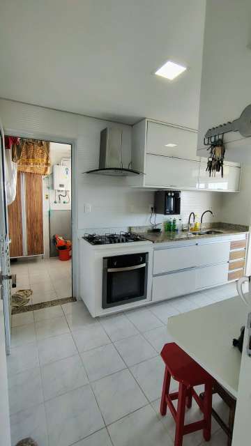 Apartamento com 3 quartos e 3 suítes, 134,00 m² para alugar por R$ 5.900,00 - Patamares, Salvador/BA 