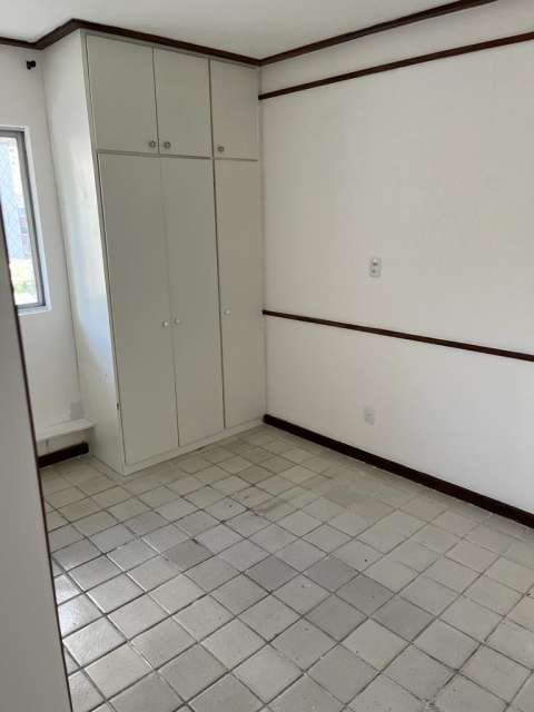 Apartamento no Candeal com 3 quartos sendo 1 suíte, 114m² à venda por R$ 495.000,00