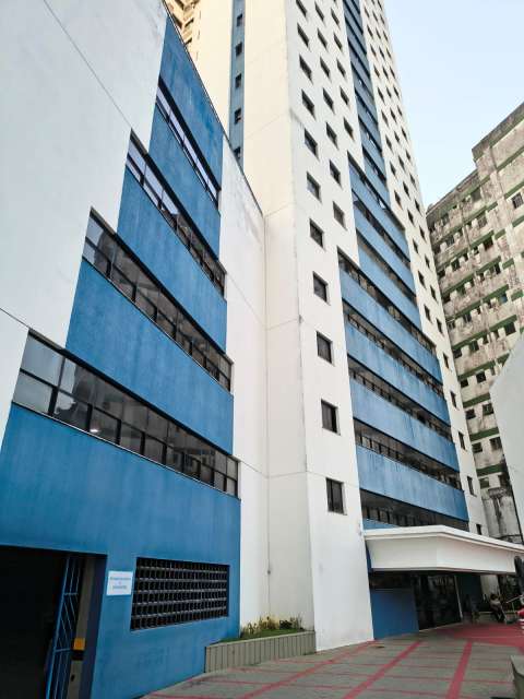 Apartamento com 3 quartos e 1 suíte, 120,00 m² para alugar por R$ 4.200,00 - Barra - Salvador/BA 