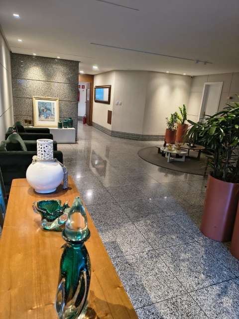 Apartamento com 3 quartos e 1 suíte, 120,00 m² para alugar por R$ 4.200,00 - Barra - Salvador/BA 