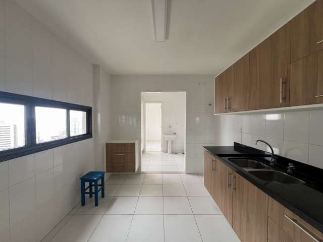 Apartamento com 4 quartos e 4 suítes, 190,00 m² para alugar por R$ 10.600,00 - Barra - Salvador/BA 