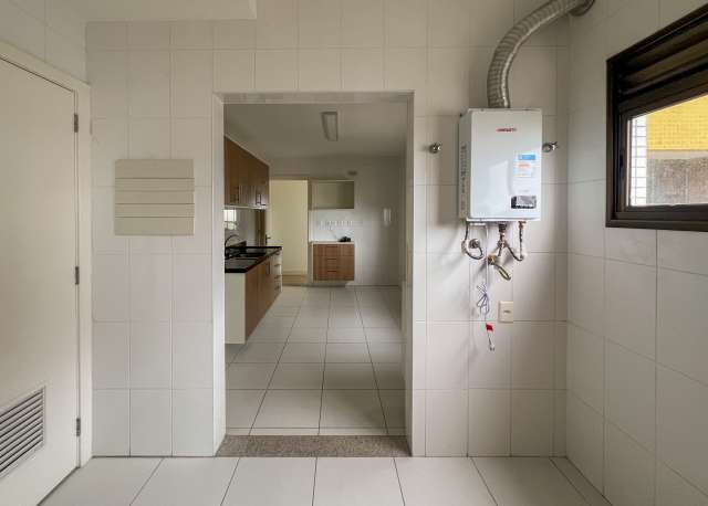 Apartamento com 4 quartos e 4 suítes, 190,00 m² para alugar por R$ 10.600,00 - Barra - Salvador/BA 