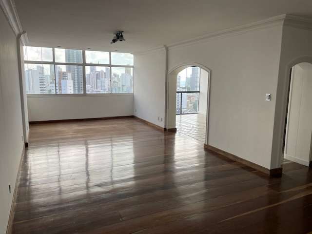 Apartamento na Graça com 3 quartos sendo 1 suíte, 191m² à venda por R$ 1.200.000,00