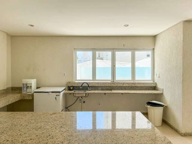 Apartamento no Corredor da Vitória com 2 suítes e 6 vagas de garagem soltas, 93m² à venda por R$ 1.300.000,00