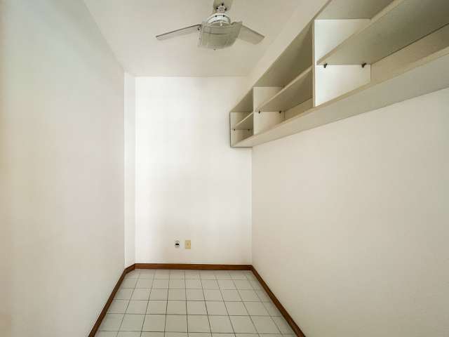 Apartamento no Corredor da Vitória com 2 suítes e 6 vagas de garagem soltas, 93m² à venda por R$ 1.300.000,00